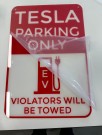 Tesla parking only skilt - Tesla Model thumbnail